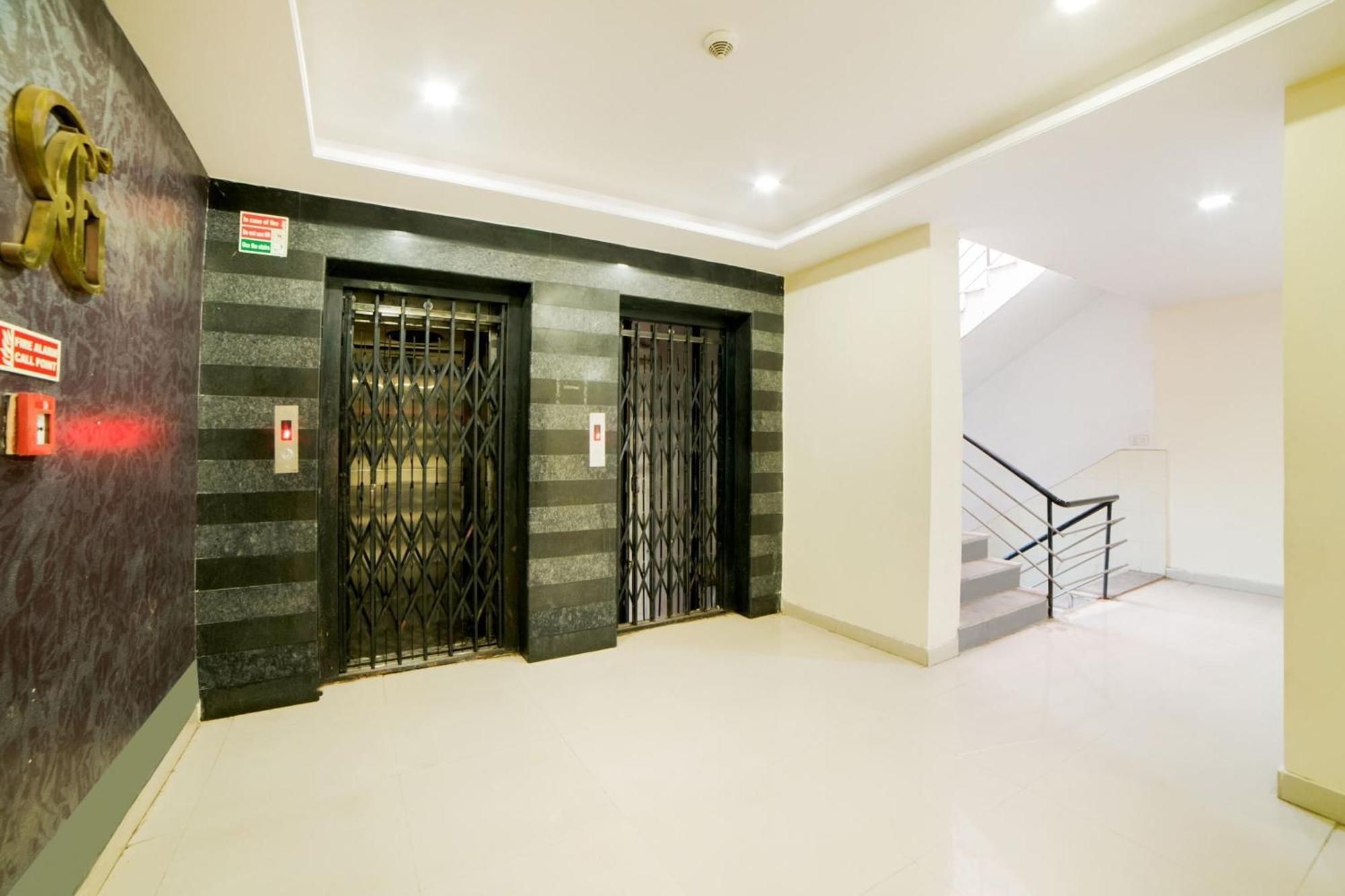 Hotel Super Capital O Raaga Grand à Haïdarabad Extérieur photo