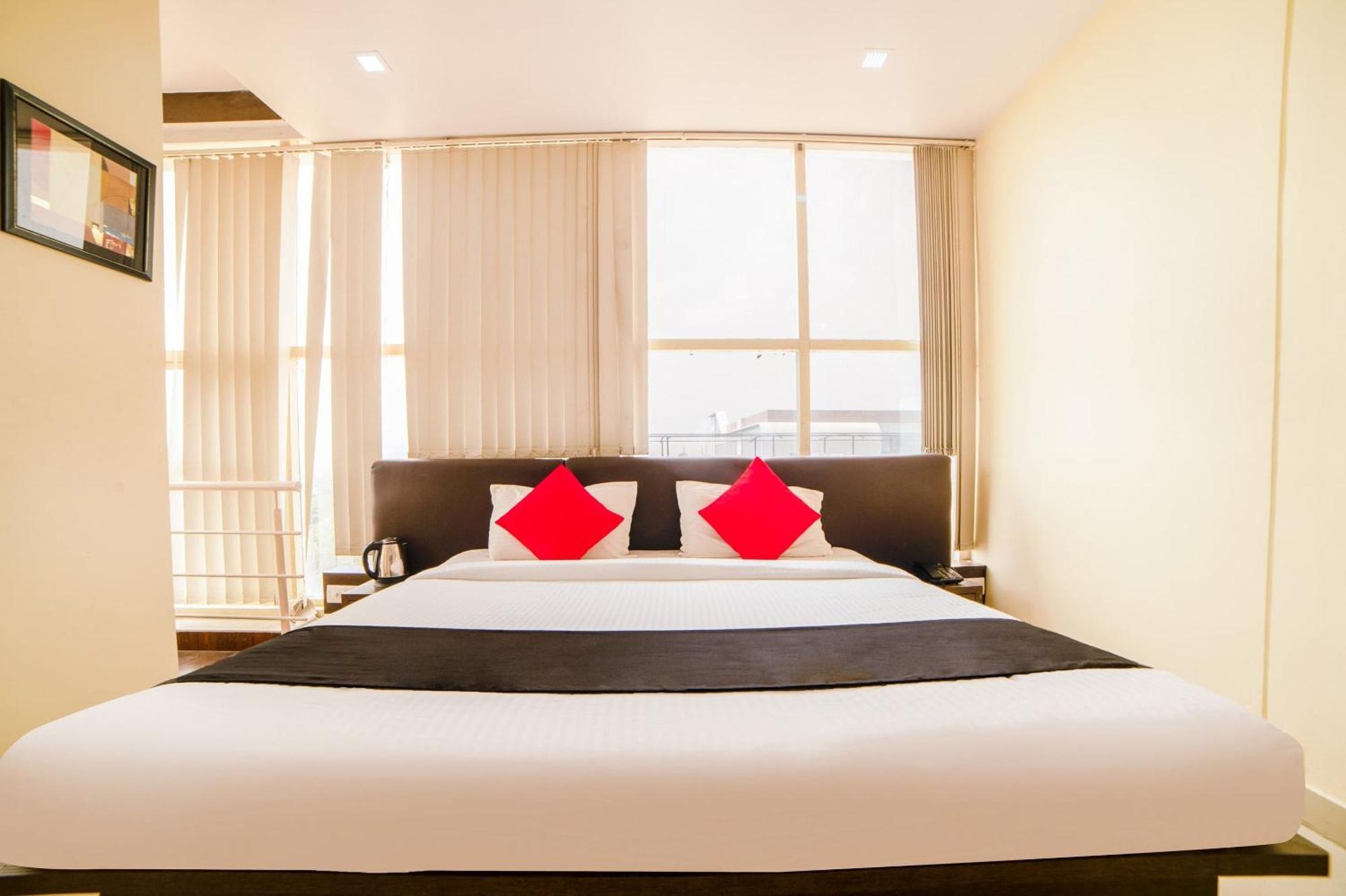 Hotel Super Capital O Raaga Grand à Haïdarabad Extérieur photo