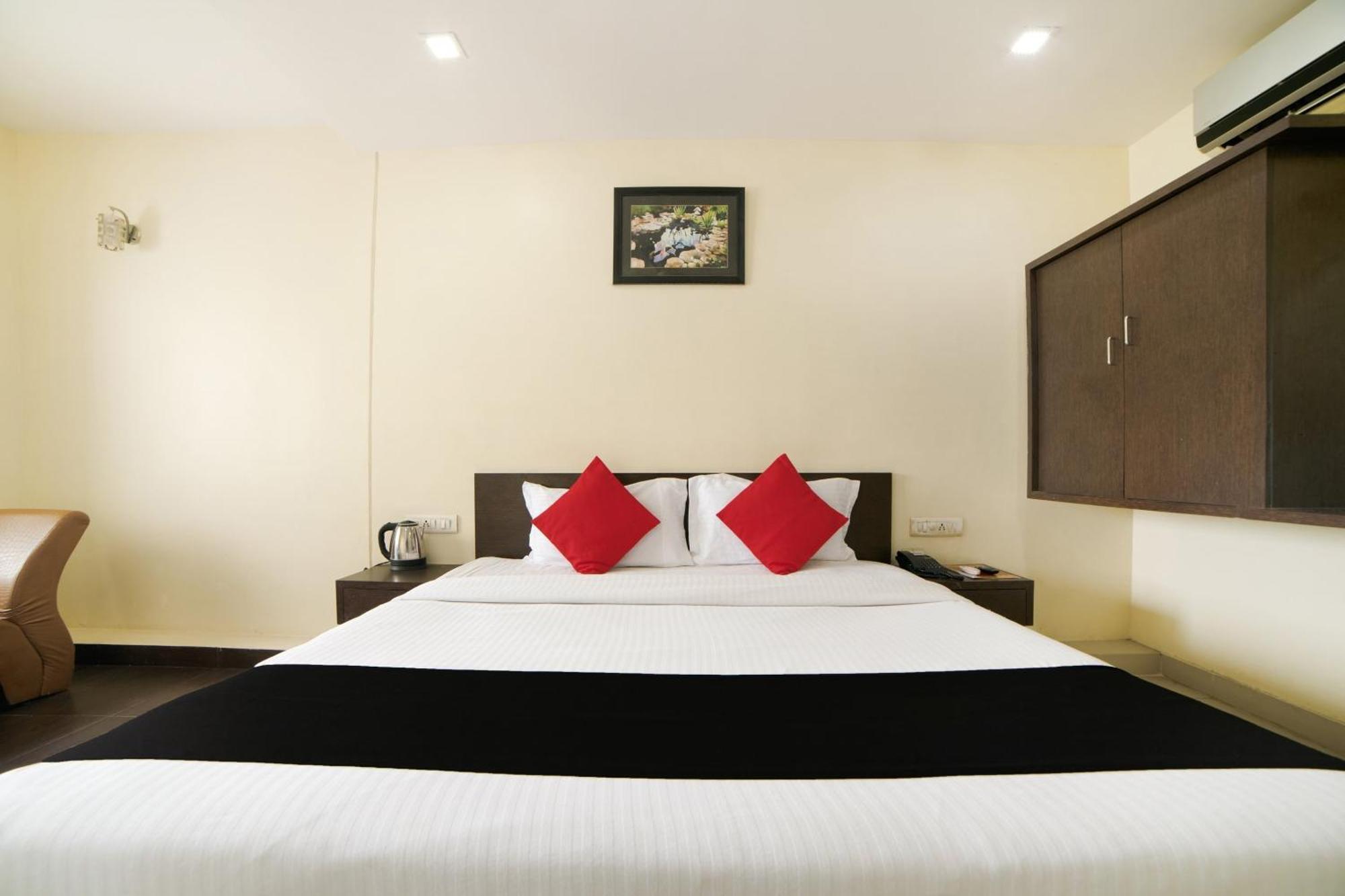 Hotel Super Capital O Raaga Grand à Haïdarabad Extérieur photo